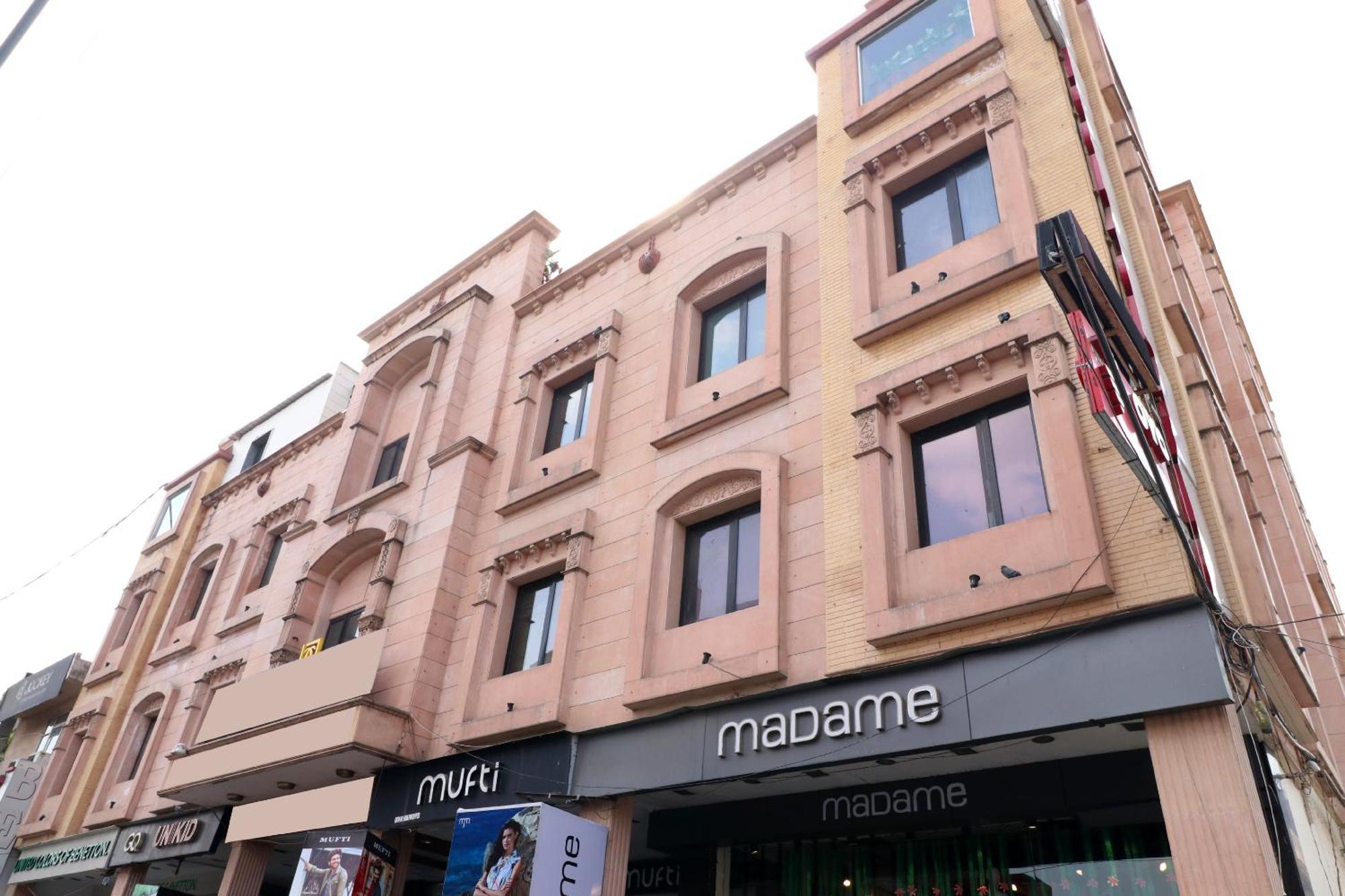 Hotel Leela Grande Karnāl Εξωτερικό φωτογραφία