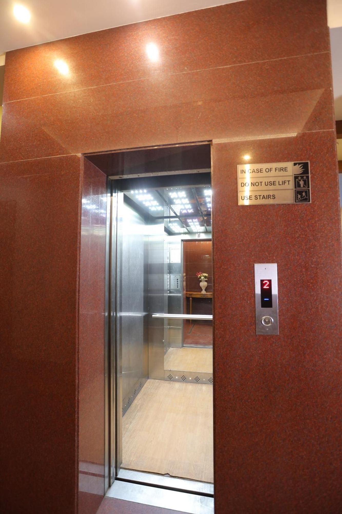 Hotel Leela Grande Karnāl Εξωτερικό φωτογραφία